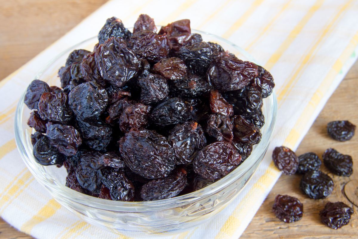 Crafts And Science For Kids: Dancing Raisins