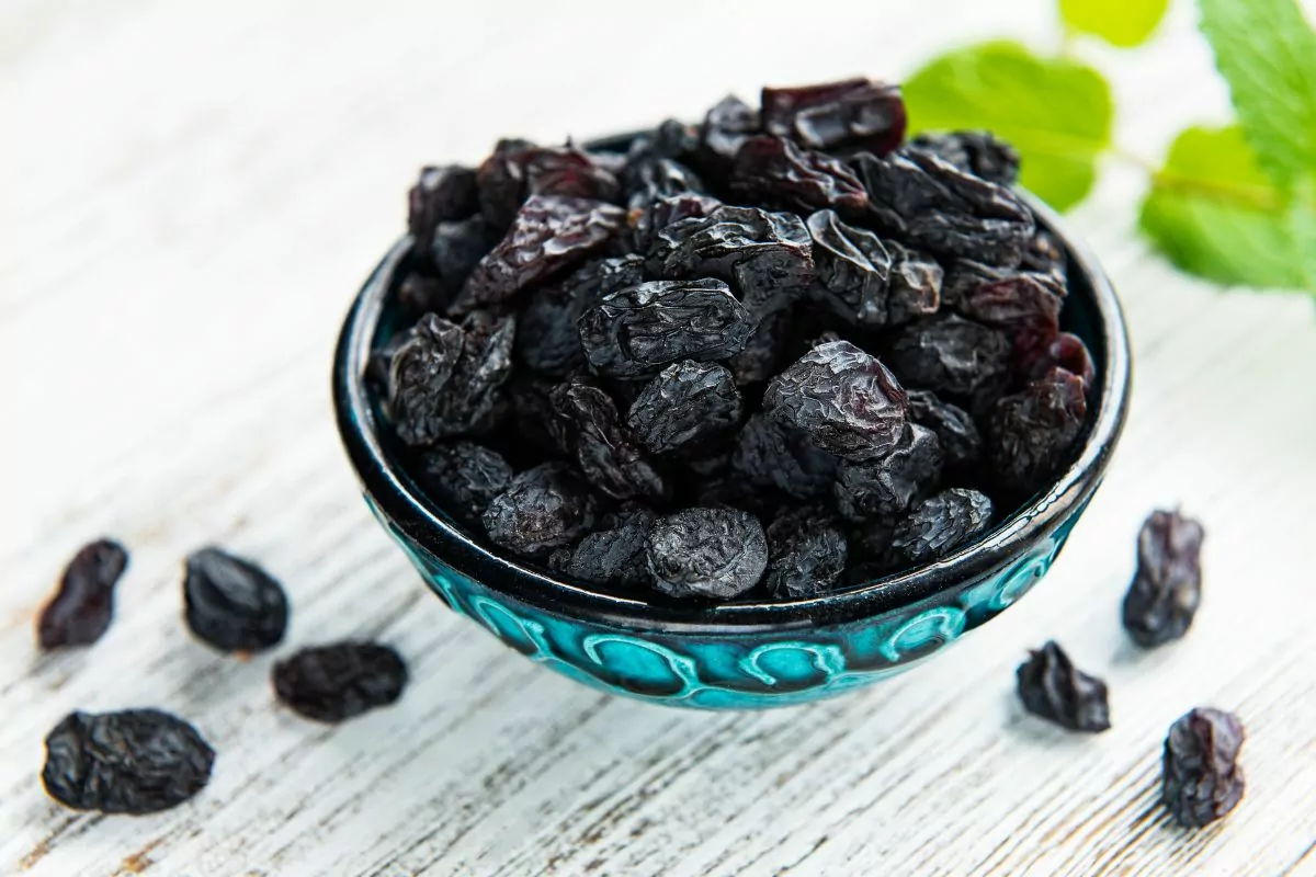 Crafts And Science For Kids: Dancing Raisins (1)