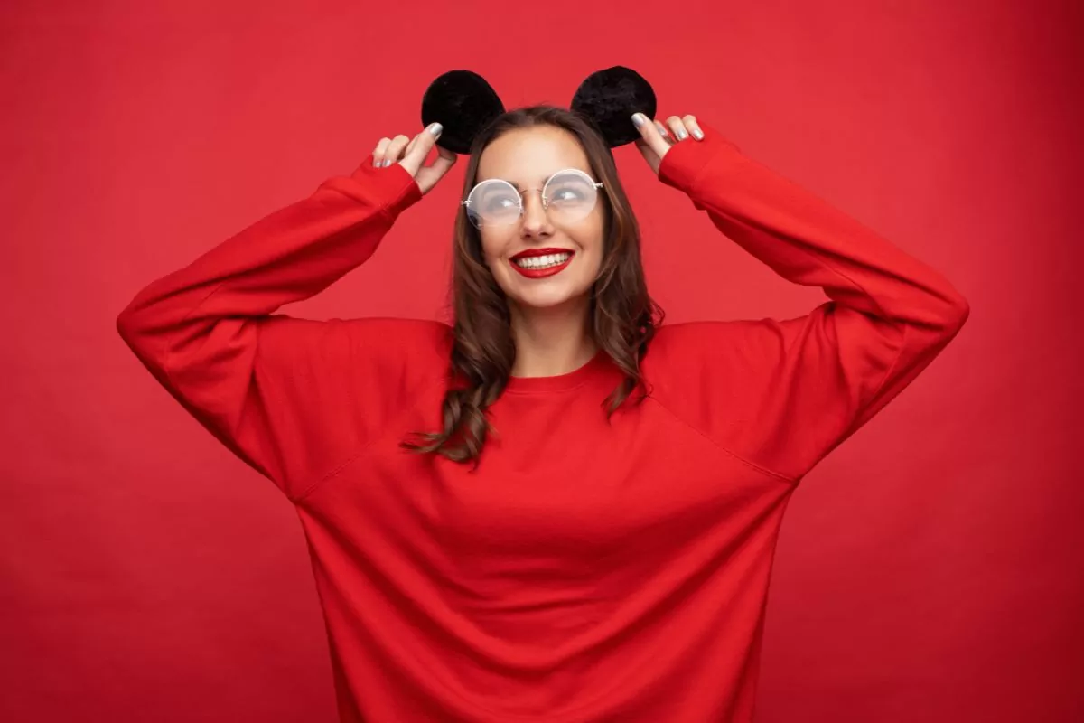 Easy DIY Light Up Minnie Mouse Ears - A Step-By-Step Guide