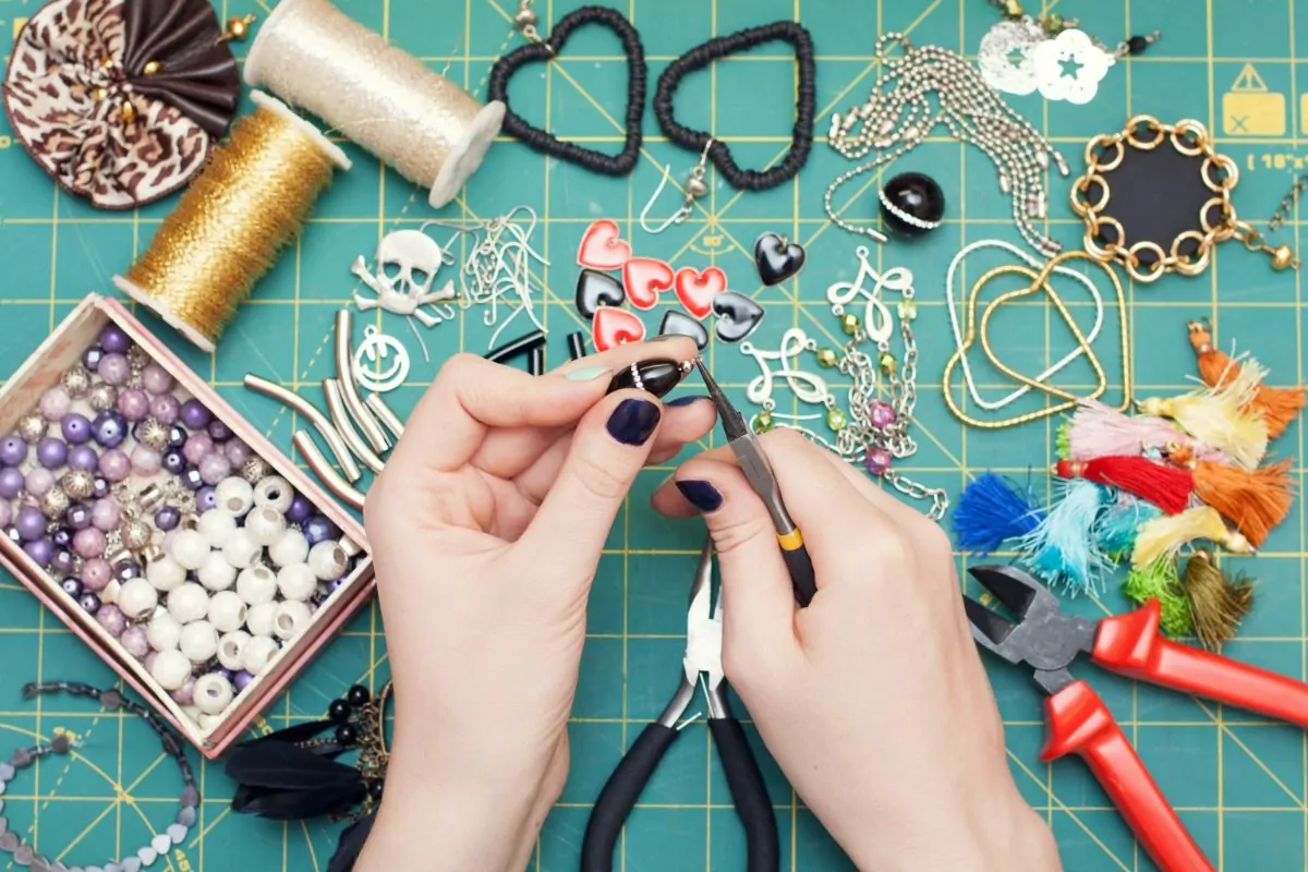 How To Make Wire Jewelry For Beginners